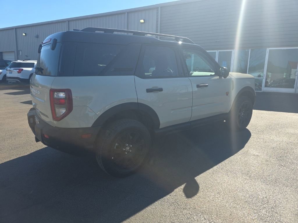 Used 2025 Ford Bronco Sport Badlands image 6