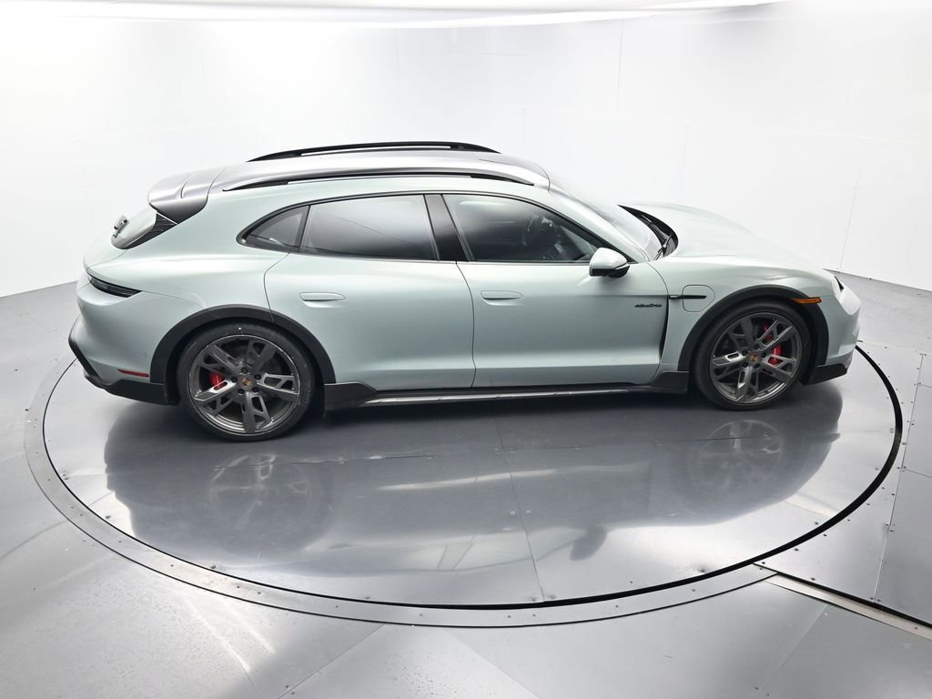 Certified 2025 Porsche Taycan 4S AWD/4WD image 39