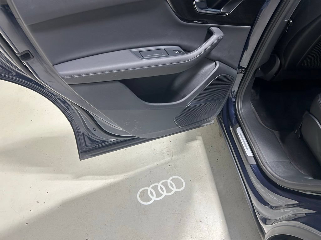 Used 2023 Audi Q7 3.0T Premium Plus AWD/4WD image 28