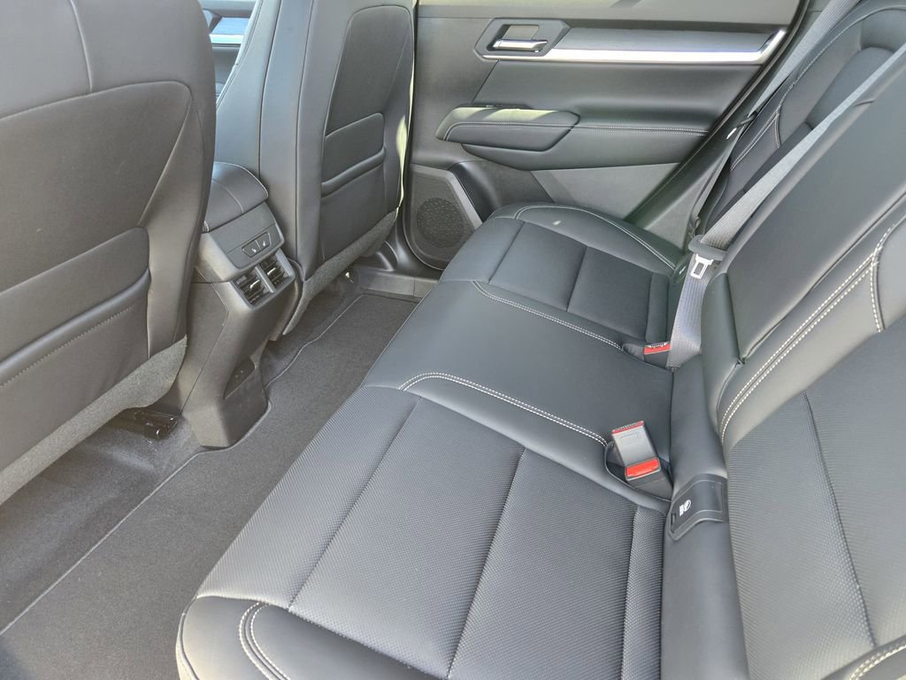 New 2026 GMC Terrain Elevation w/ Elevation Premium Package AWD/4WD image 17