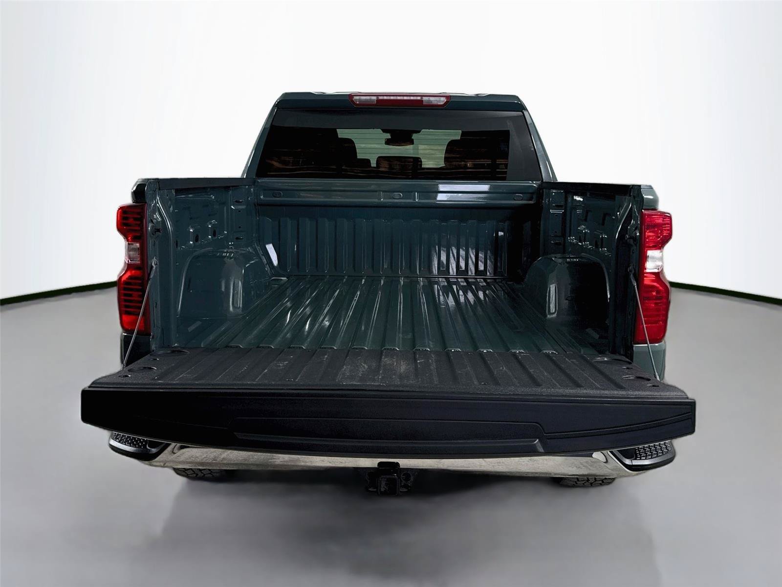 Used 2025 Chevrolet Silverado 1500 LT AWD/4WD image 26