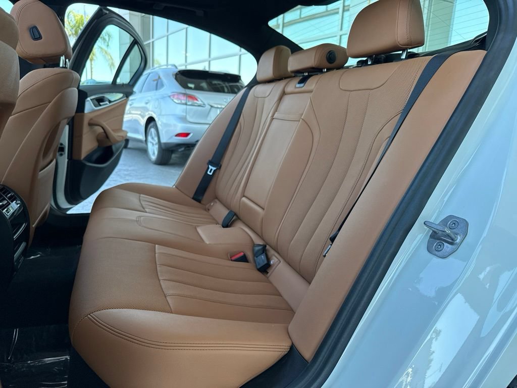 Used 2022 BMW 530i w/ Convenience Package RWD image 12