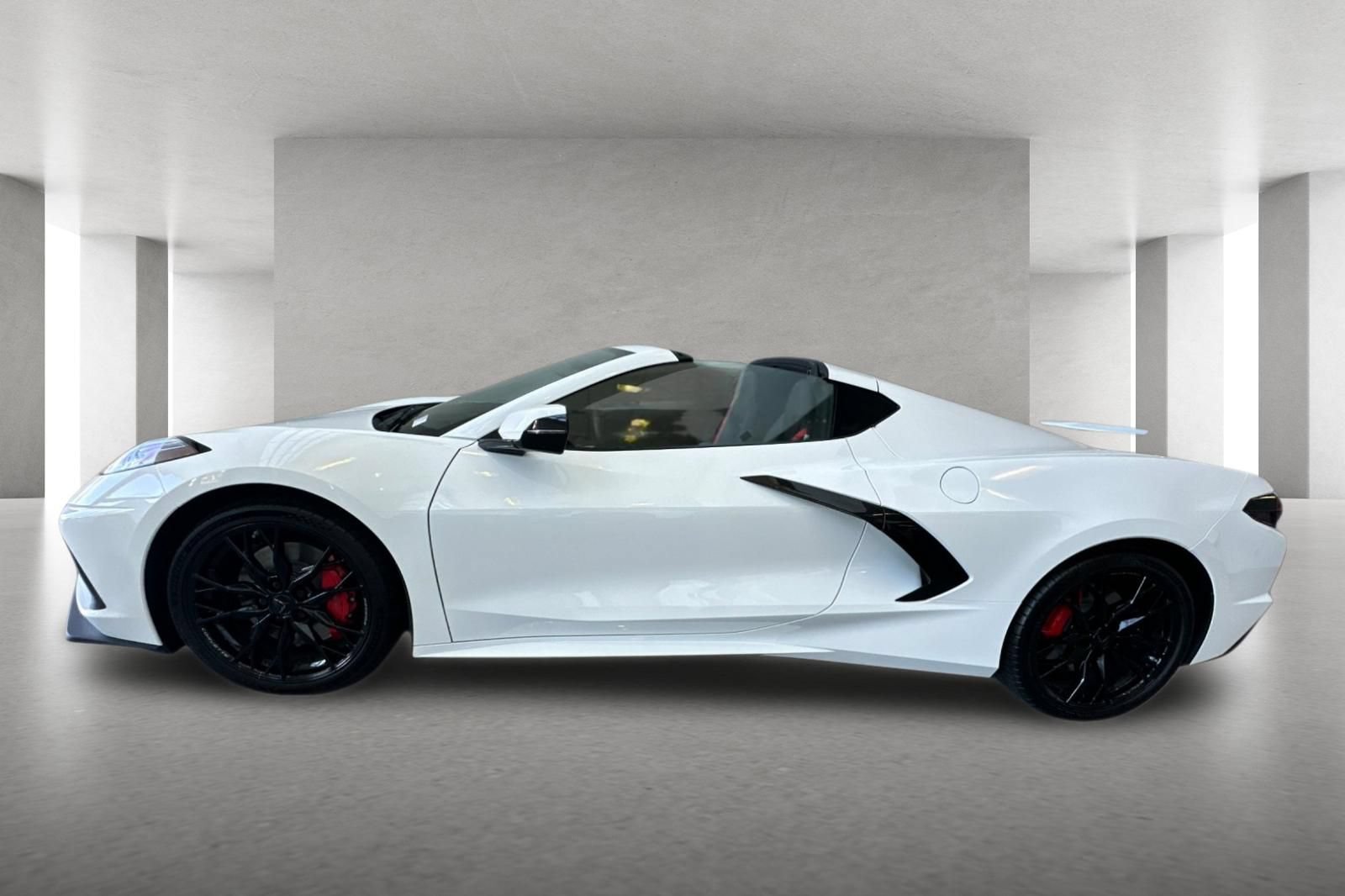 New 2027 Chevrolet Corvette Stingray Coupe w/ Z51 Performance Package RWD image 7