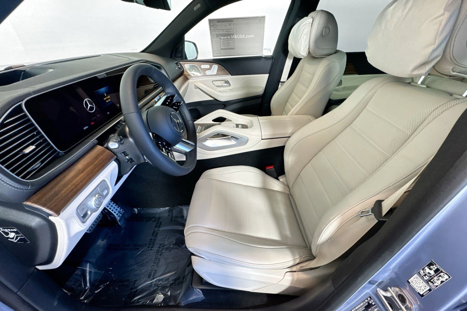 New 2026 Mercedes-Benz GLS 580 4MATIC image 18