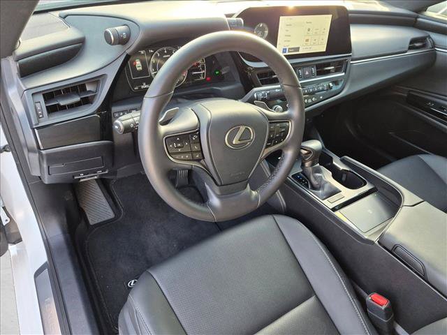 Used 2023 Lexus ES 350 w/ Premium Package FWD image 9