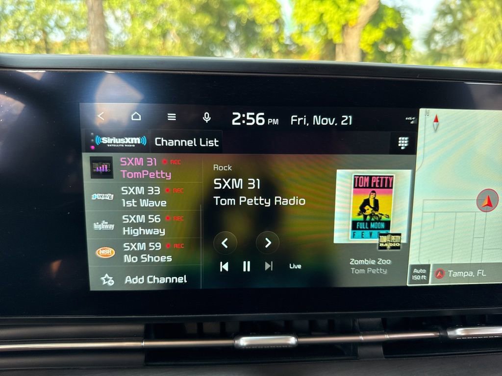 Used 2024 Kia Carnival SX image 30