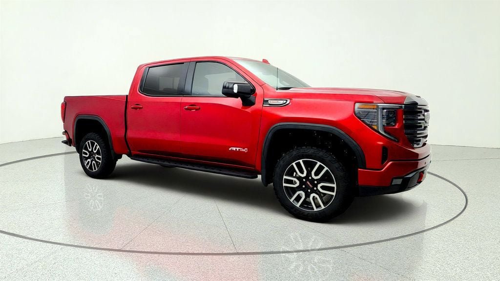 Used 2023 GMC Sierra 1500 AT4 w/ AT4 Premium Package AWD/4WD image 3