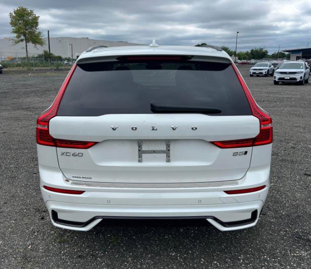 Used 2024 Volvo XC60 B5 Ultimate w/ Protection Package Premier AWD/4WD image 6