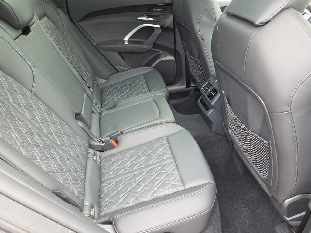 Certified 2025 Audi SQ5 Premium Plus AWD/4WD image 18
