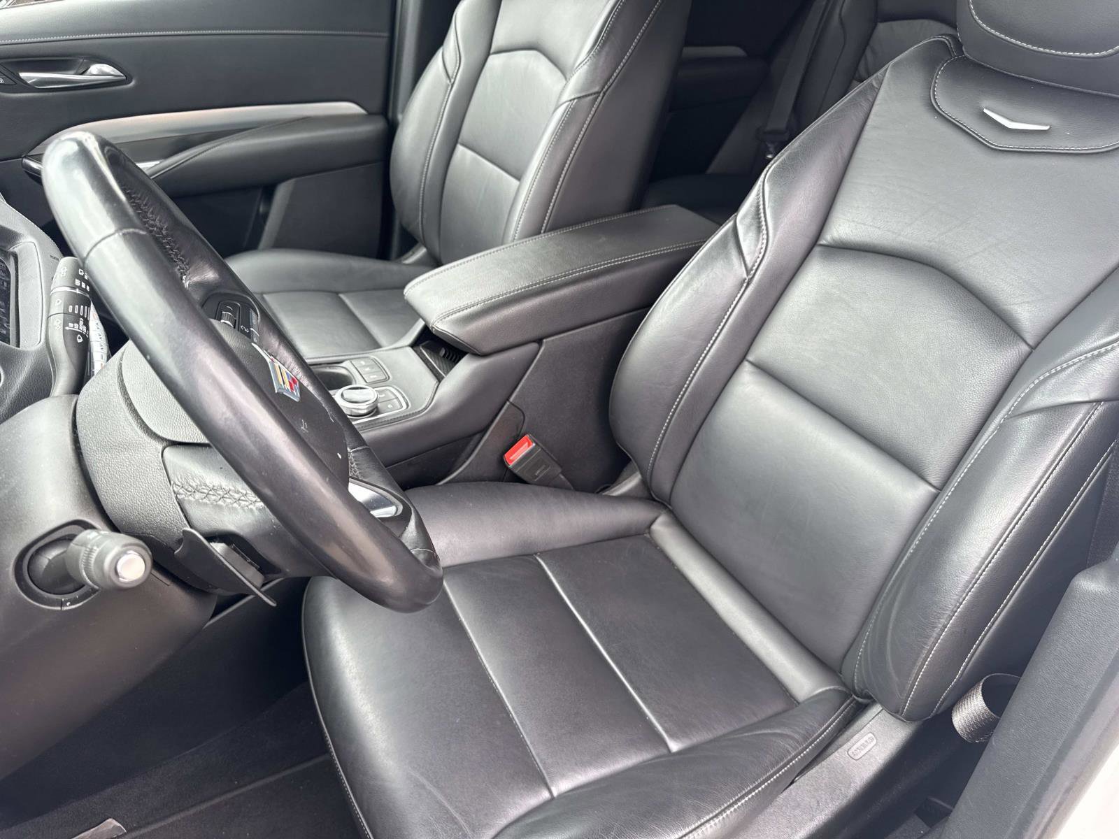 Used 2021 Cadillac XT4 Premium Luxury w/ Cold Weather Package image 22