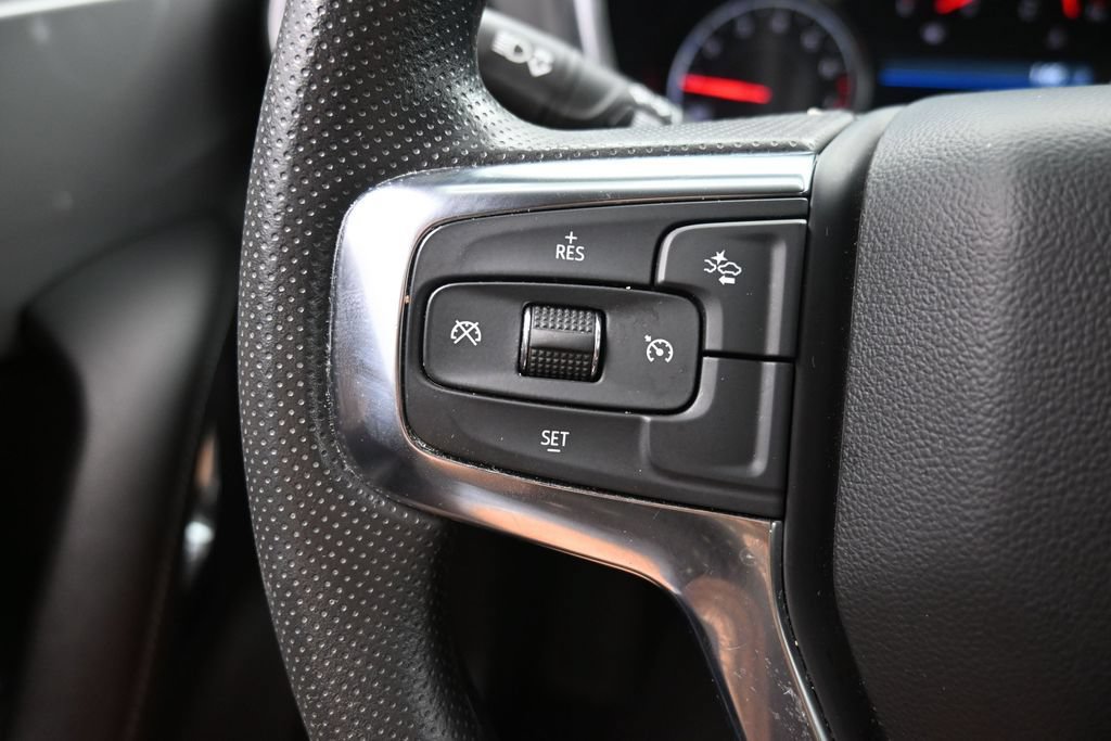 Used 2025 Chevrolet Blazer LT FWD image 12