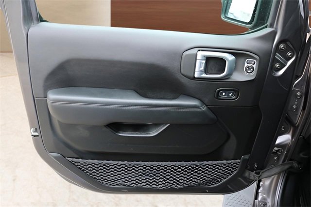 Used 2020 Jeep Wrangler Unlimited Sahara image 10