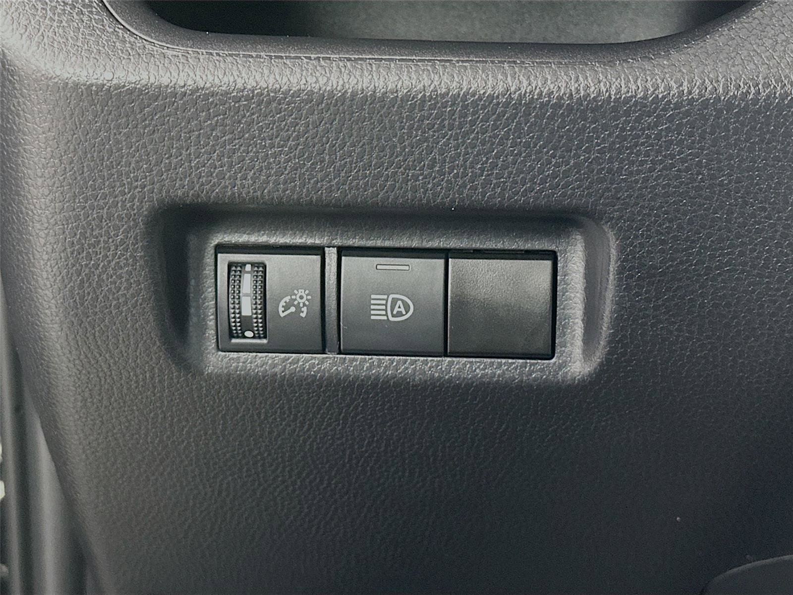 Certified 2025 Toyota RAV4 XLE AWD/4WD image 14