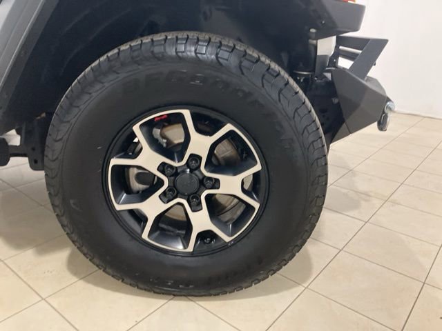 Used 2024 Jeep Wrangler Rubicon w/ Technology Group image 28