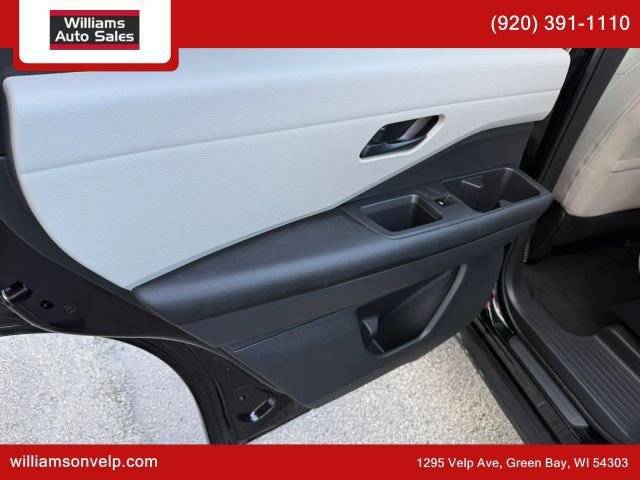 Used 2023 Nissan Pathfinder SV AWD/4WD image 11
