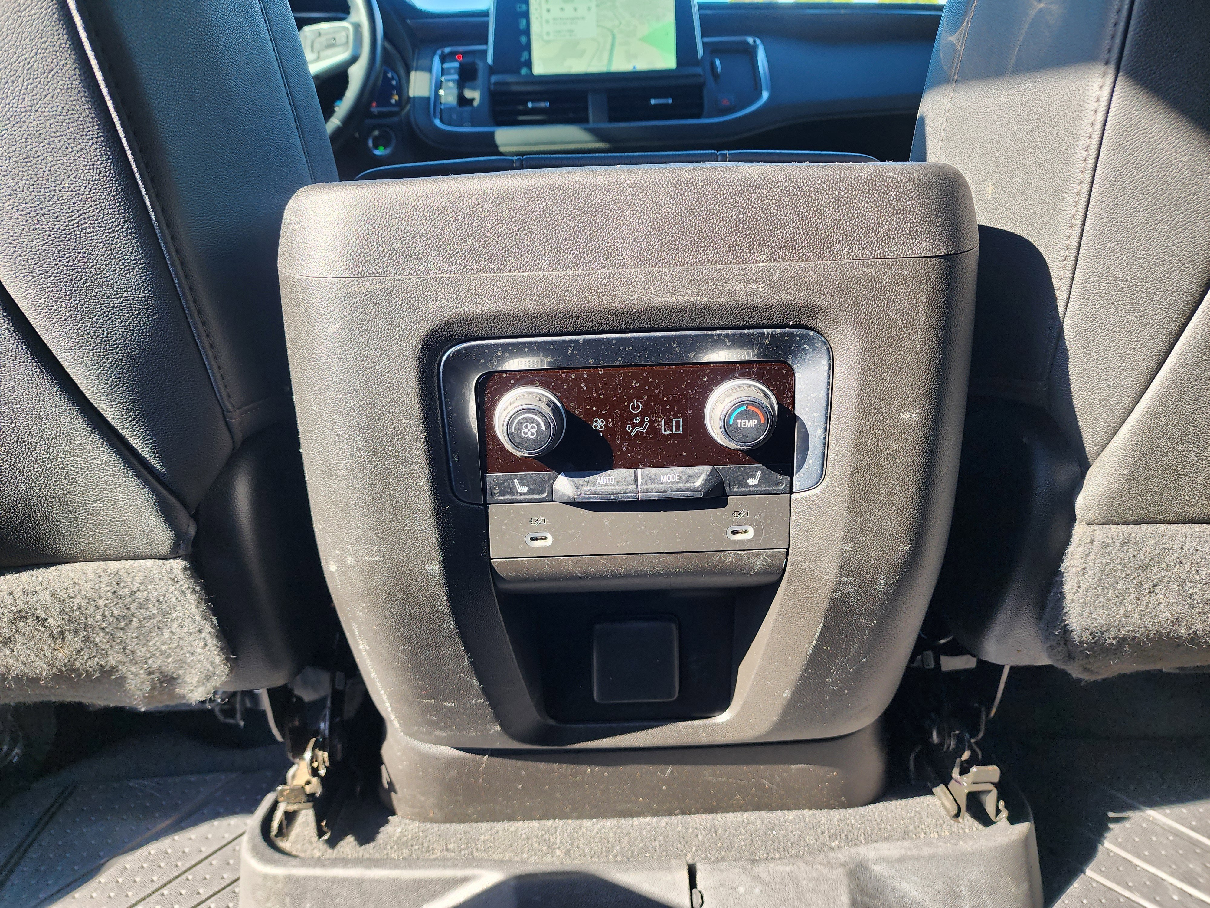 Used 2023 Chevrolet Tahoe Premier image 17