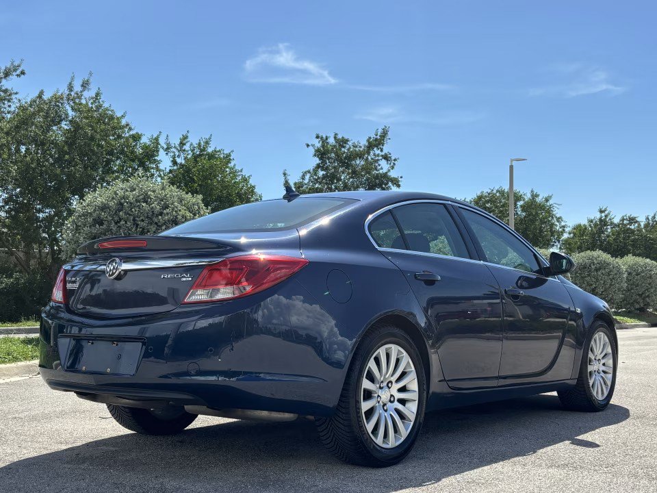Used 2011 Buick Regal CXL w/ RL3 Preferred Equipment Group FWD image 8
