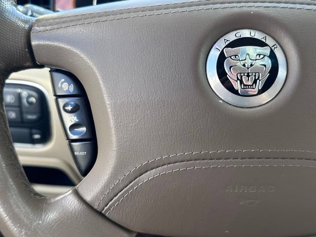 Used 2008 Jaguar XJ8 RWD image 20