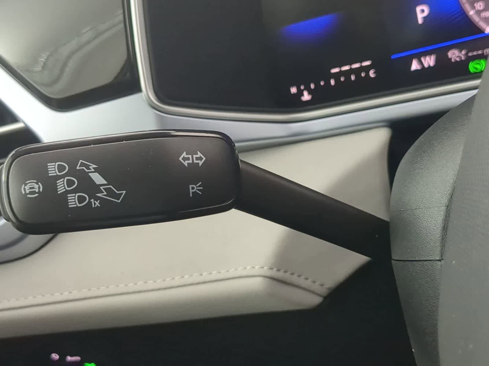 New 2025 Volkswagen Taos SE AWD/4WD image 28