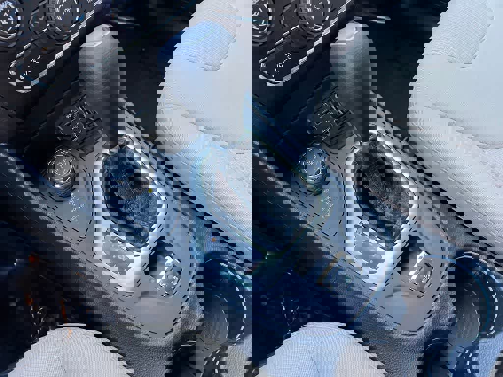 Used 2016 Jeep Cherokee Latitude w/ Cold Weather Group image 34