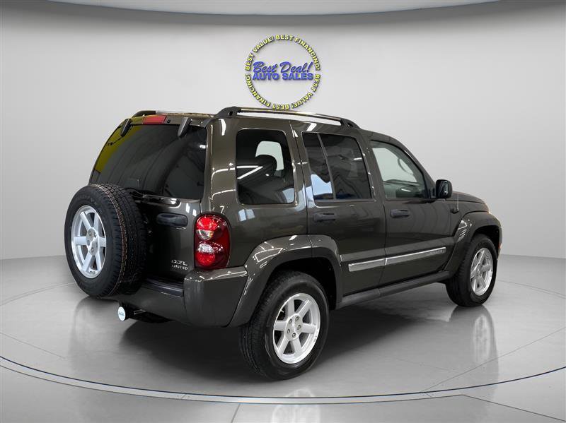 Used 2005 Jeep Liberty Limited image 6