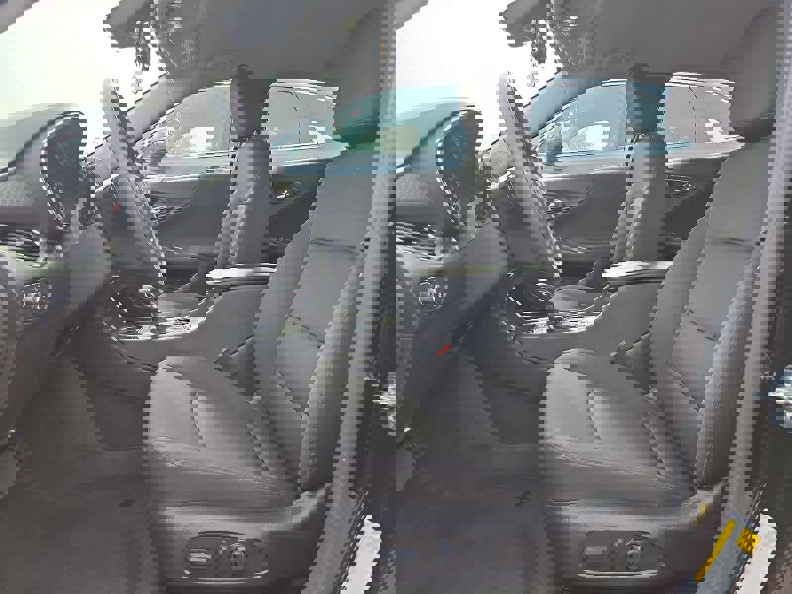 Used 2024 Chevrolet Malibu LT image 16