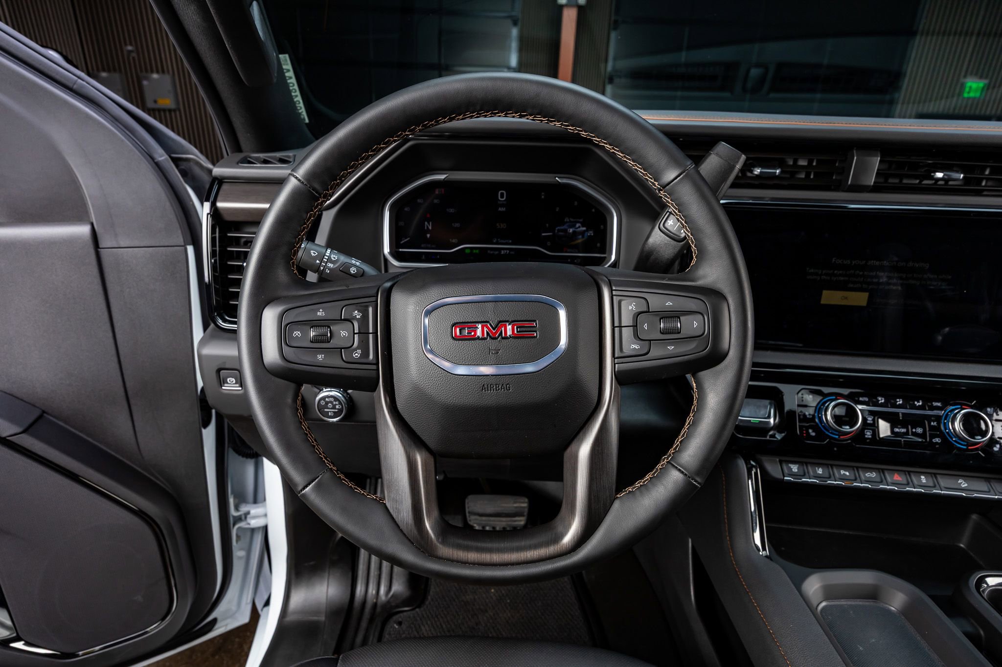 Used 2025 GMC Sierra 2500 AT4 w/ AT4 Premium Plus Package image 19