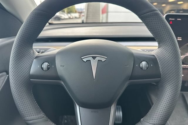 Used 2022 Tesla Model Y Performance AWD/4WD image 26