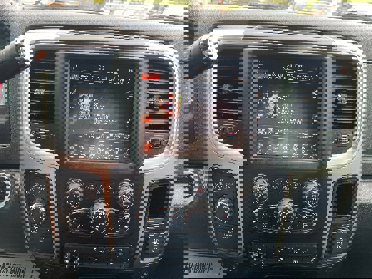 Used 2016 RAM 2500 Power Wagon w/ Luxury Group image 13