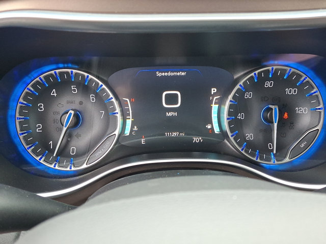 Used 2017 Chrysler Pacifica Touring-L Plus w/ Advanced Safetytec Group FWD image 23