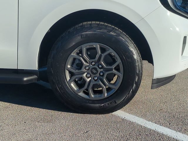 New 2026 Ford Expedition Max Active RWD image 11