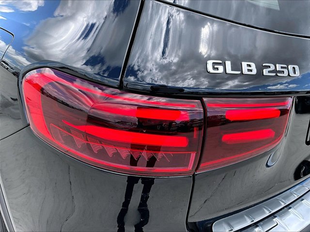 New 2026 Mercedes-Benz GLB 250 image 27