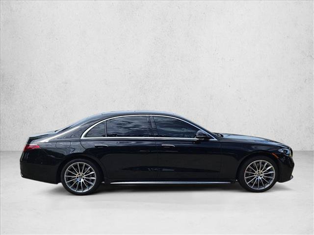 Used 2024 Mercedes-Benz S 580e 4MATIC Sedan image 4