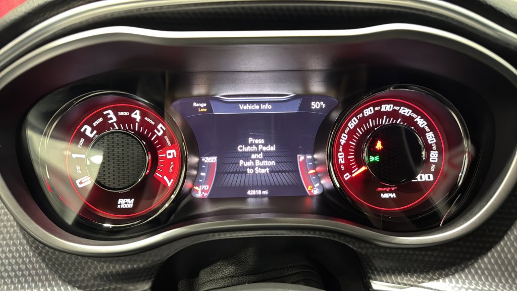 Used 2015 Dodge Challenger SRT Hellcat image 25