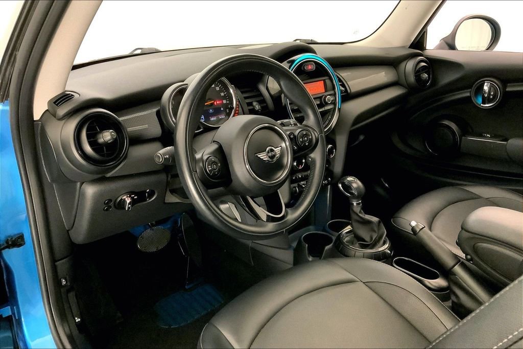 Used 2016 MINI Cooper 2-Door Hardtop image 20