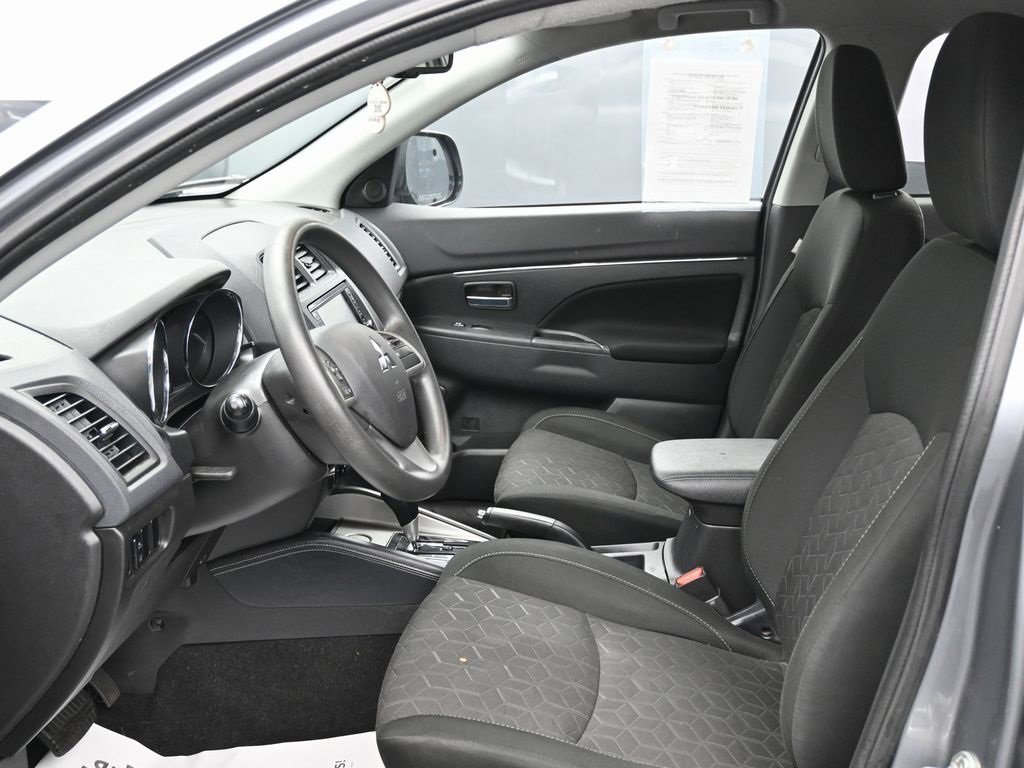 Used 2021 Mitsubishi Outlander Sport ES image 14