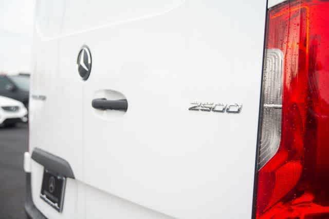 Used 2025 Mercedes-Benz Sprinter 2500 image 16