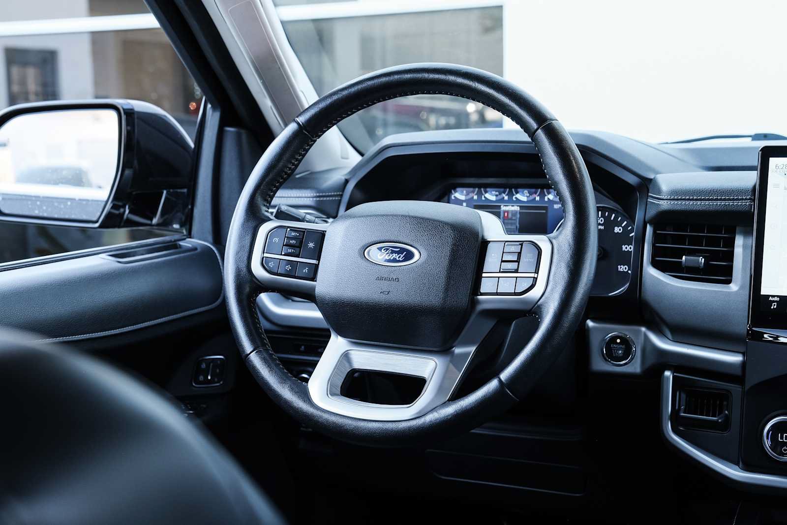 Used 2023 Ford Expedition XLT RWD image 22