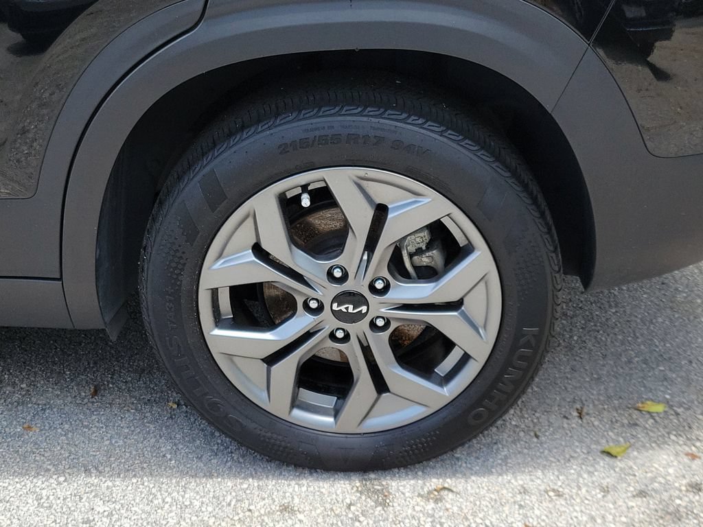 Certified 2024 Kia Seltos LX AWD/4WD image 8