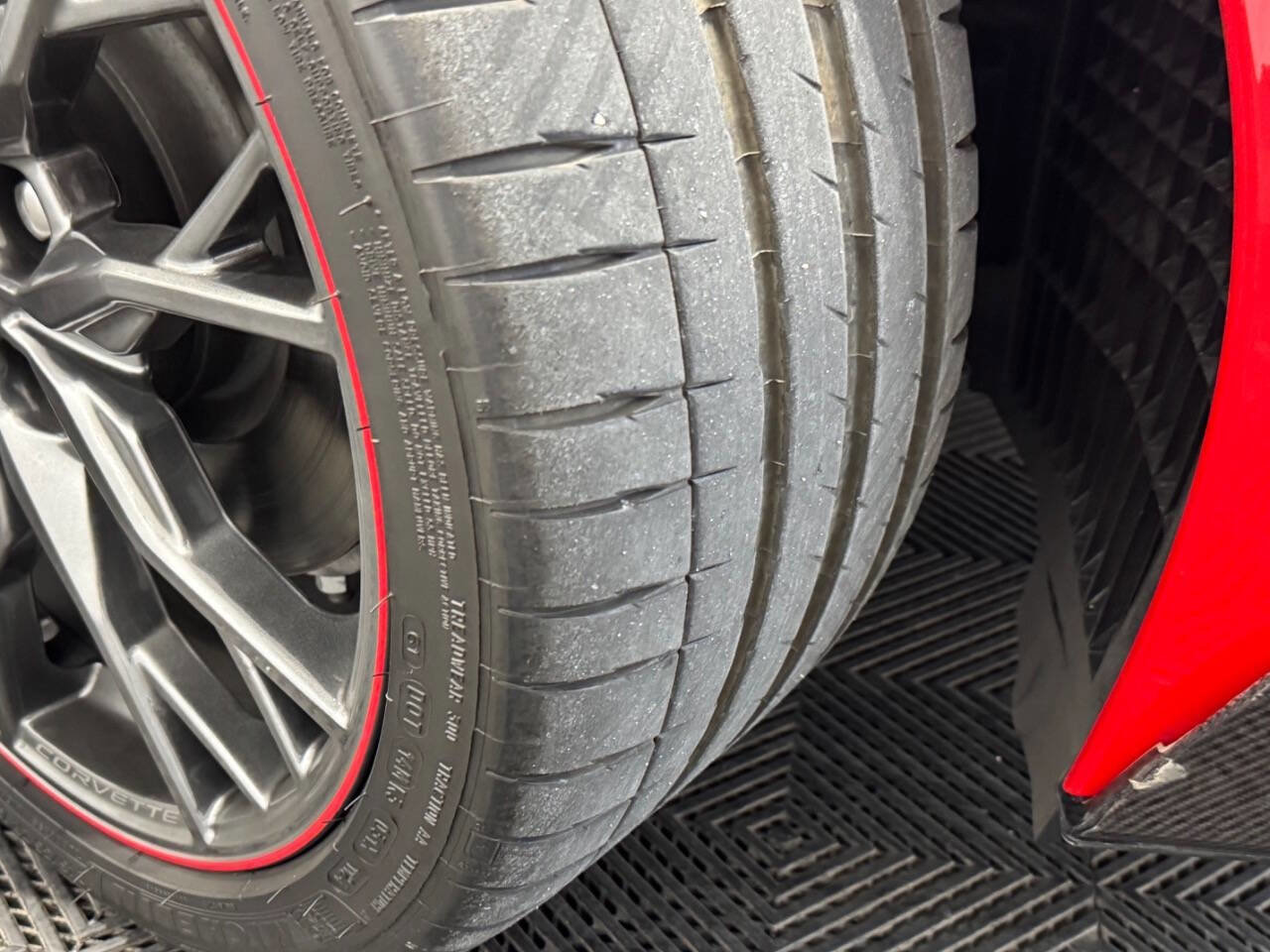 Used 2024 Chevrolet Corvette Stingray Premium Conv w/ Z51 Performance Package image 69