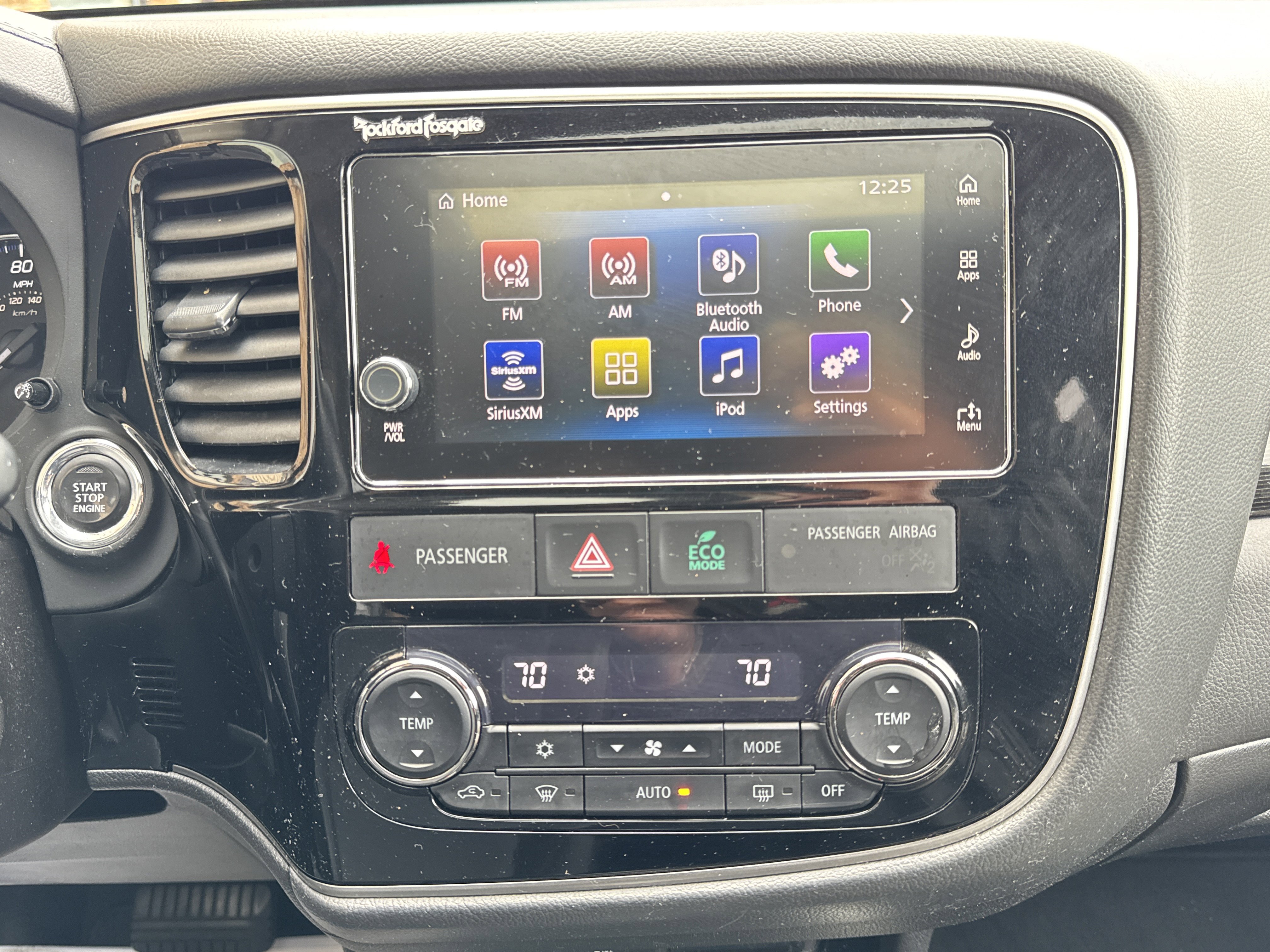 Used 2017 Mitsubishi Outlander SEL image 18