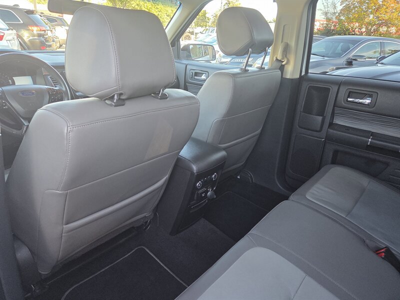 Used 2019 Ford Flex SEL w/ Equipment Group 202A FWD image 23