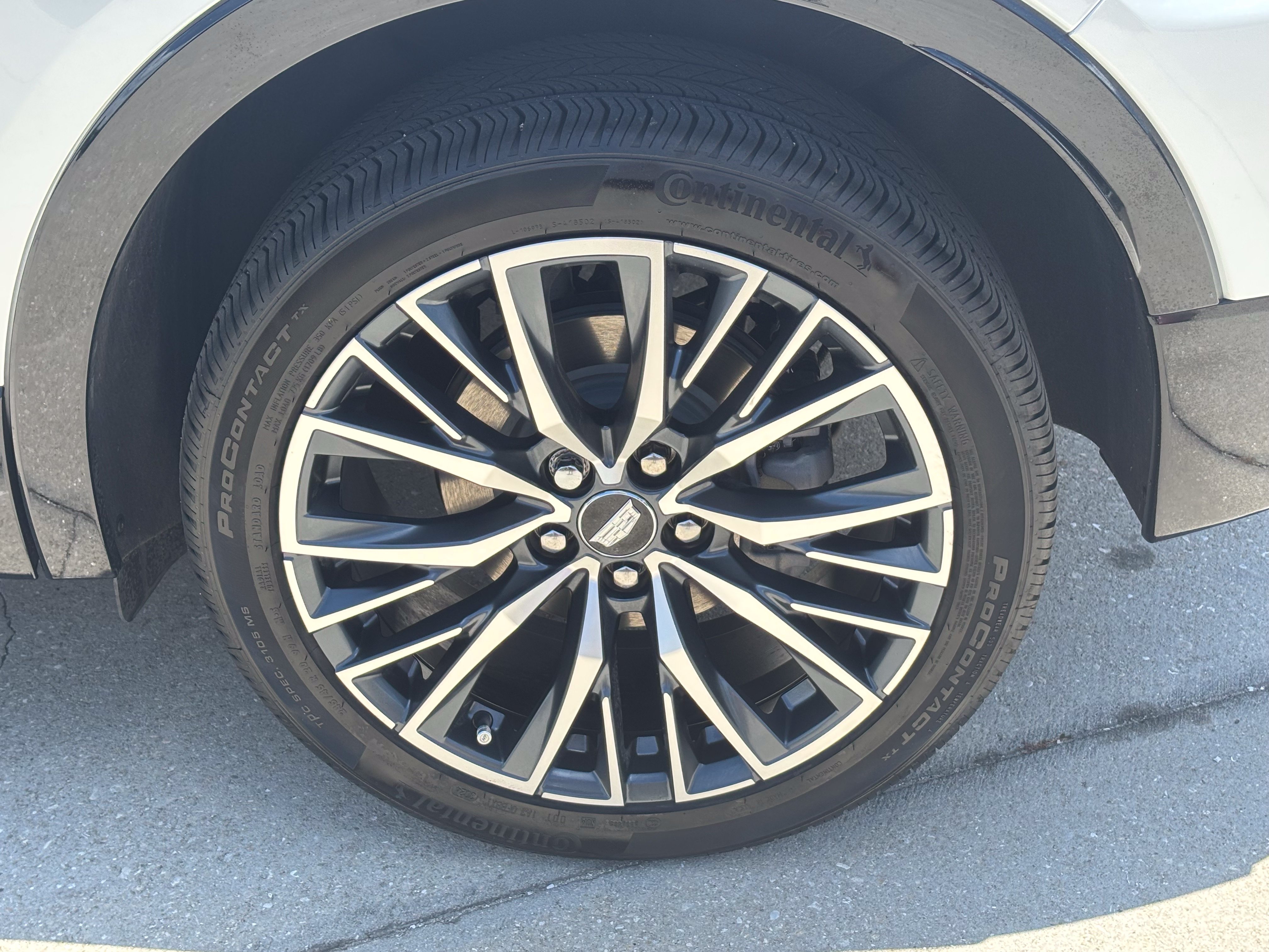 Certified 2025 Cadillac XT4 Sport AWD/4WD image 14