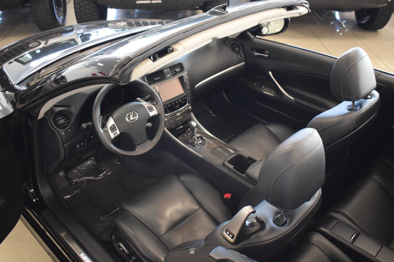 Used 2013 Lexus IS 350C Base 2dr Convertible w/ Luxury Pkg image 41