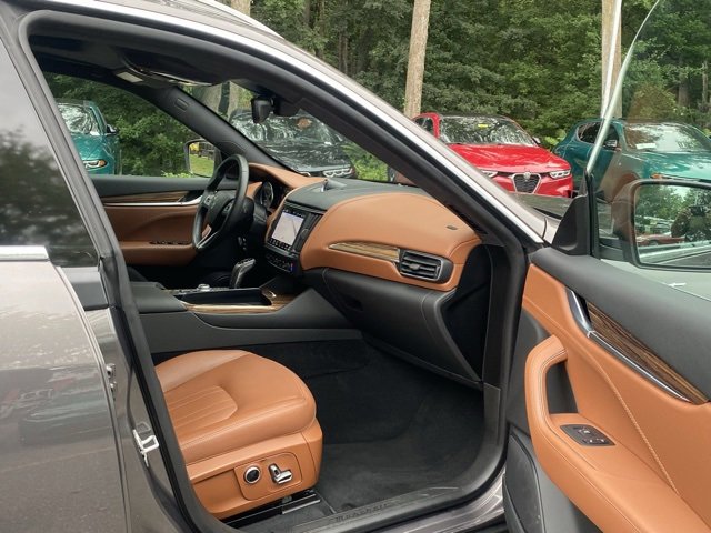 Used 2022 Maserati Levante GT image 38