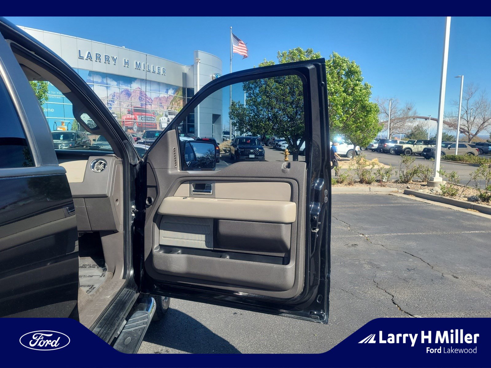 Used 2010 Ford F150 XLT image 16