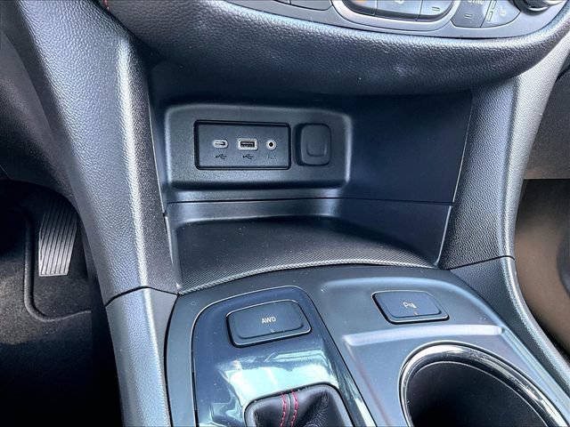 Used 2023 Chevrolet Equinox RS AWD/4WD image 31