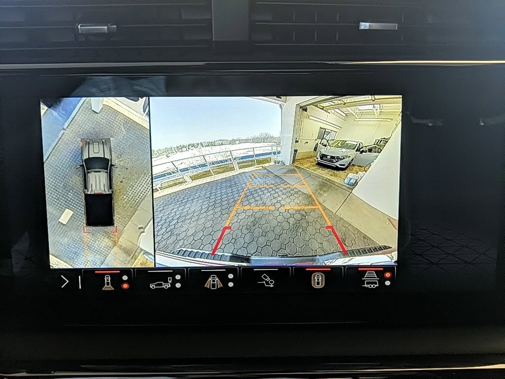 Used 2024 GMC Sierra 2500 AT4 w/ AT4 Premium Plus Package image 23