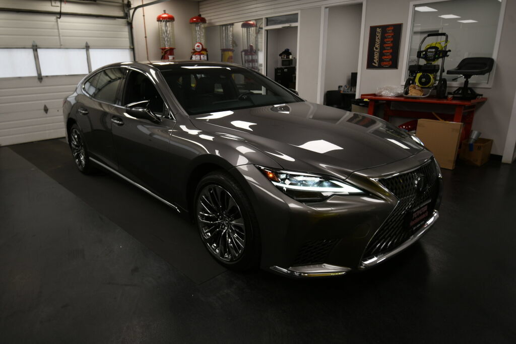 Used 2023 Lexus LS 500 AWD w/ Interior Upgrade Package image 2