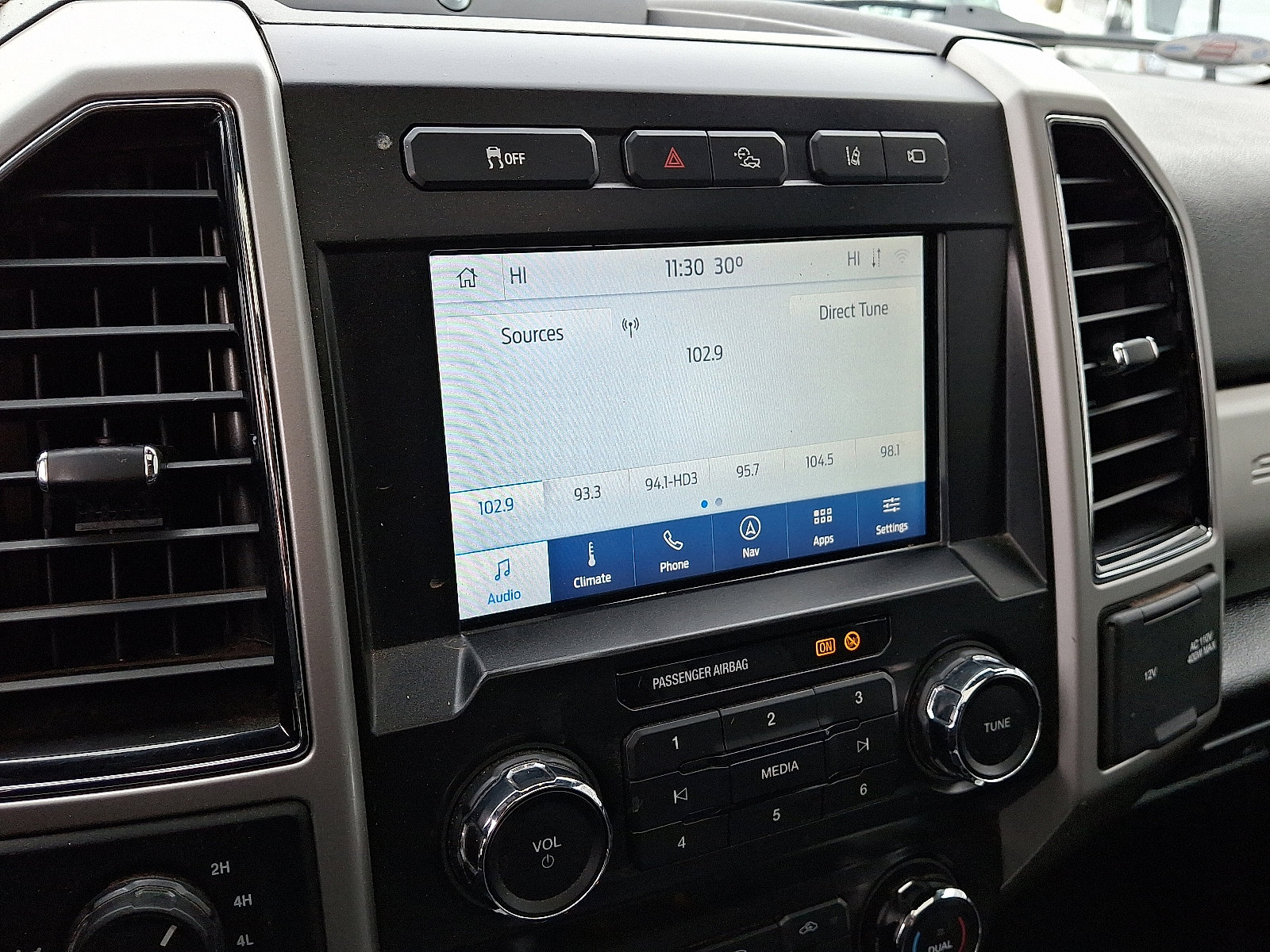 Certified 2020 Ford F350 Lariat image 18